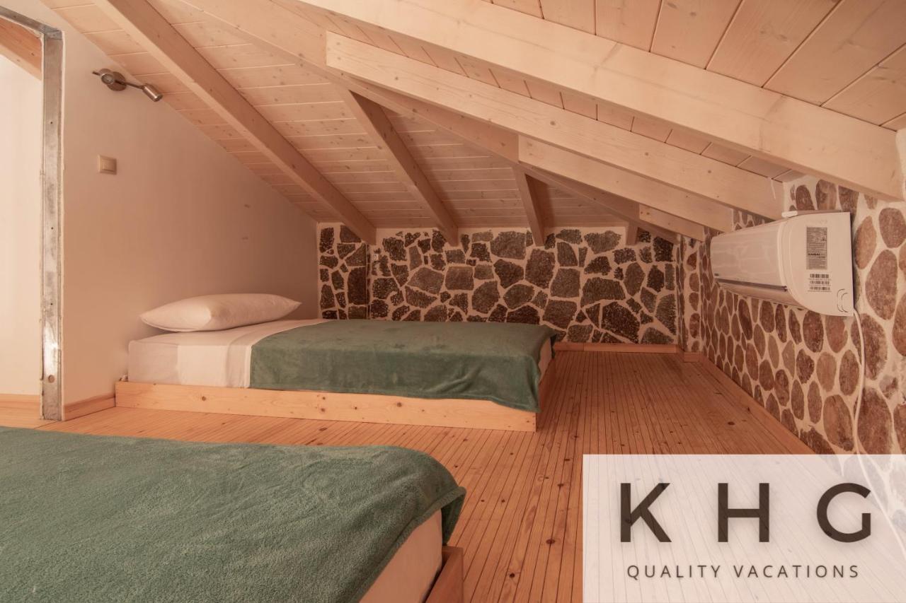 Leo'S Stone Made Villa! Karavádhos Екстериор снимка